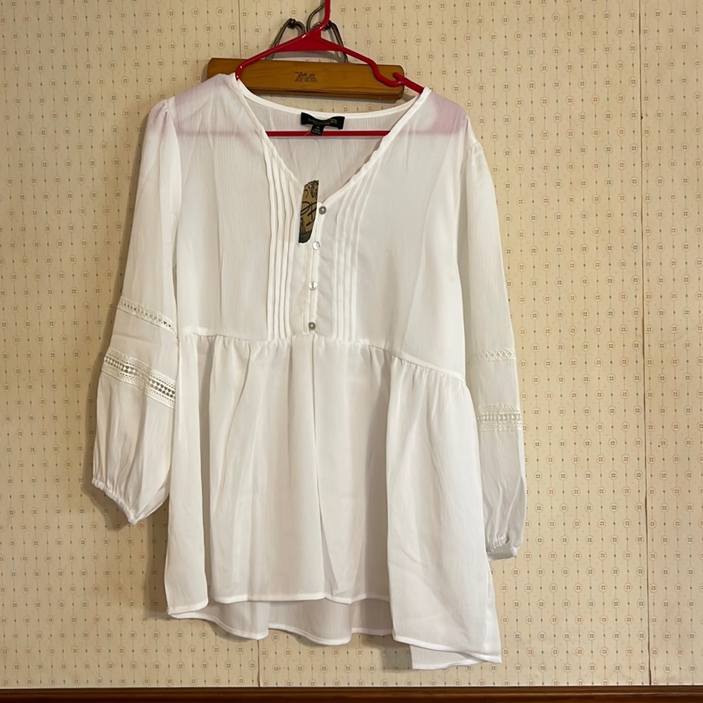 Suzanne Betro woman’s top.